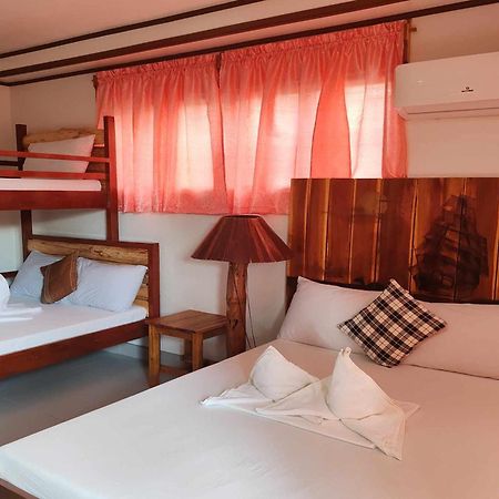 Summer Homes Beach Resort And Cottages Palawan Barton ภายนอก รูปภาพ