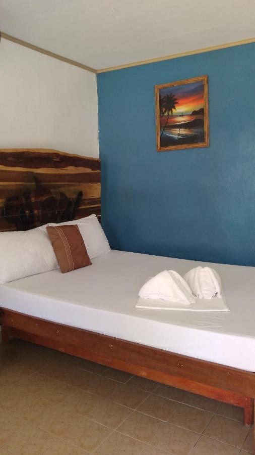 Summer Homes Beach Resort And Cottages Palawan Barton ภายนอก รูปภาพ
