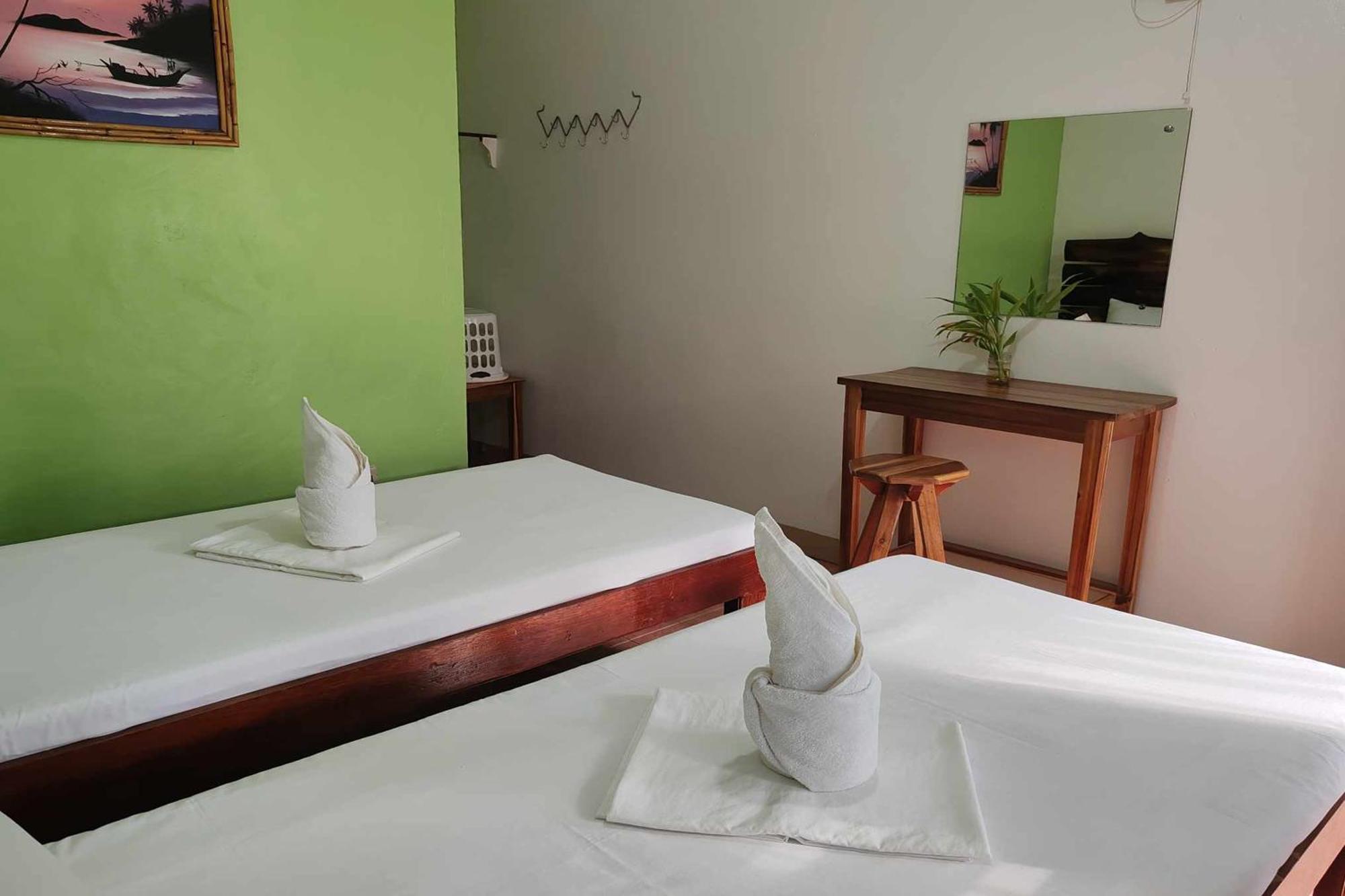 Summer Homes Beach Resort And Cottages Palawan Barton ภายนอก รูปภาพ
