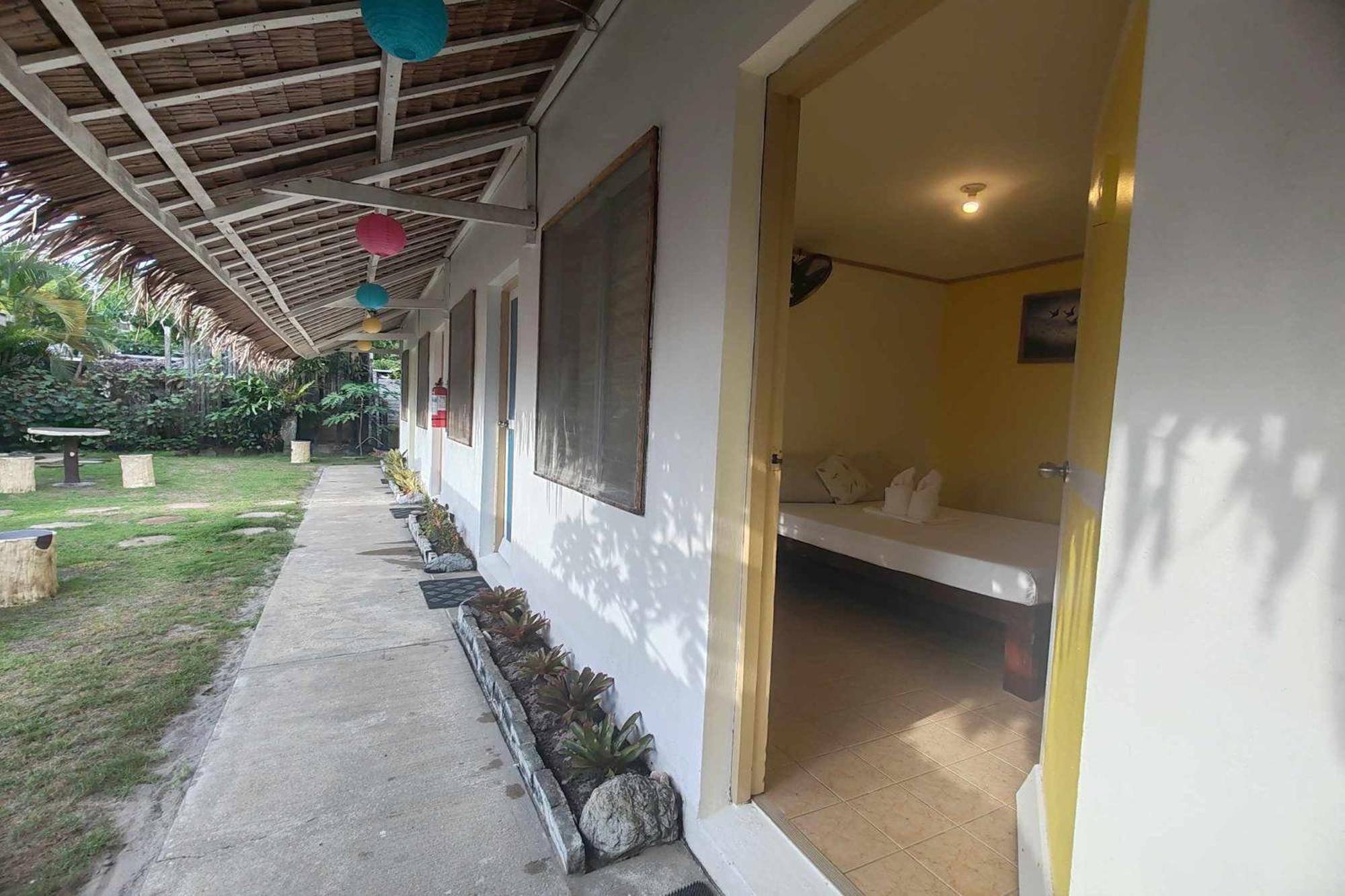 Summer Homes Beach Resort And Cottages Palawan Barton ภายนอก รูปภาพ