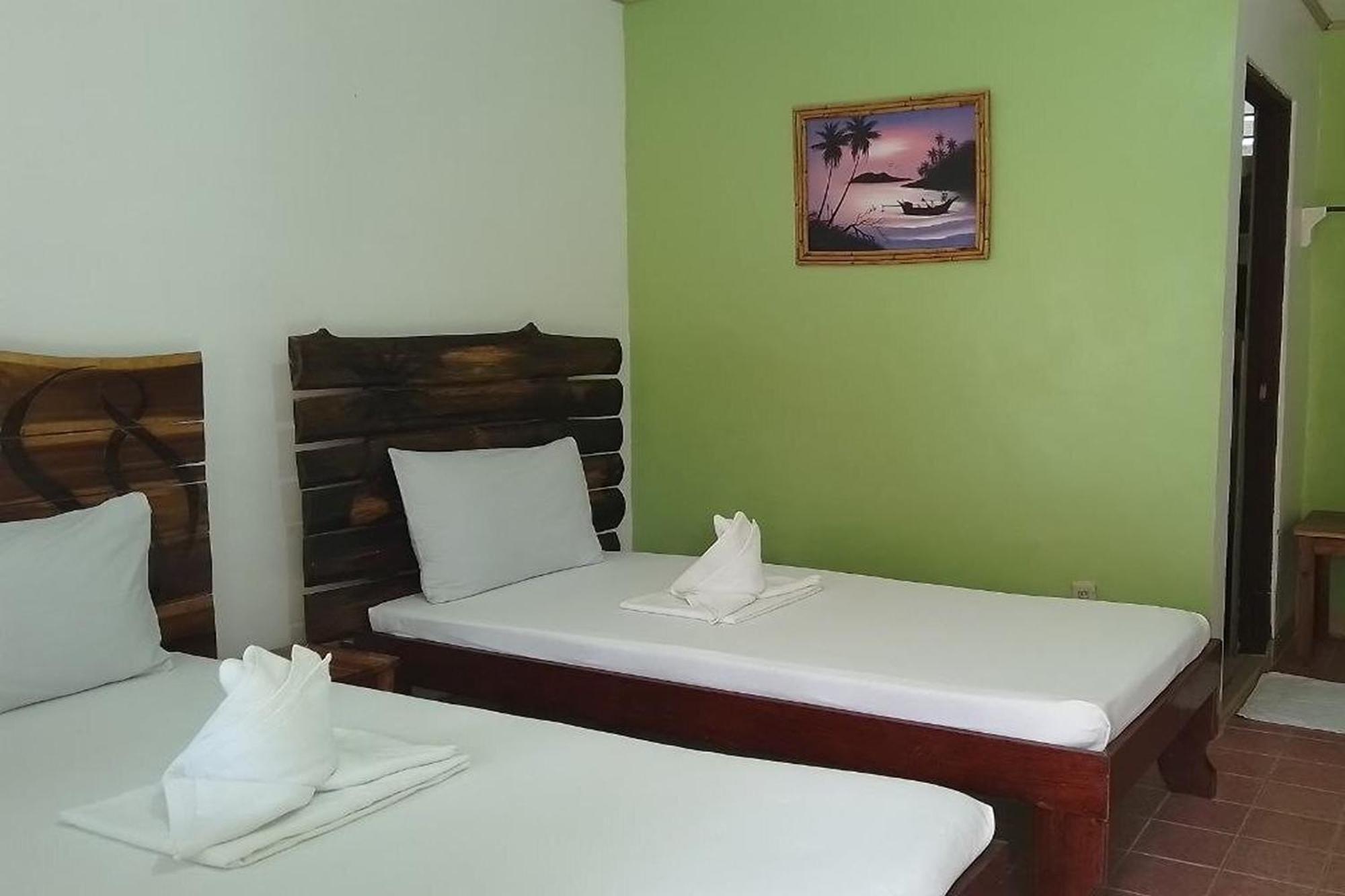Summer Homes Beach Resort And Cottages Palawan Barton ภายนอก รูปภาพ